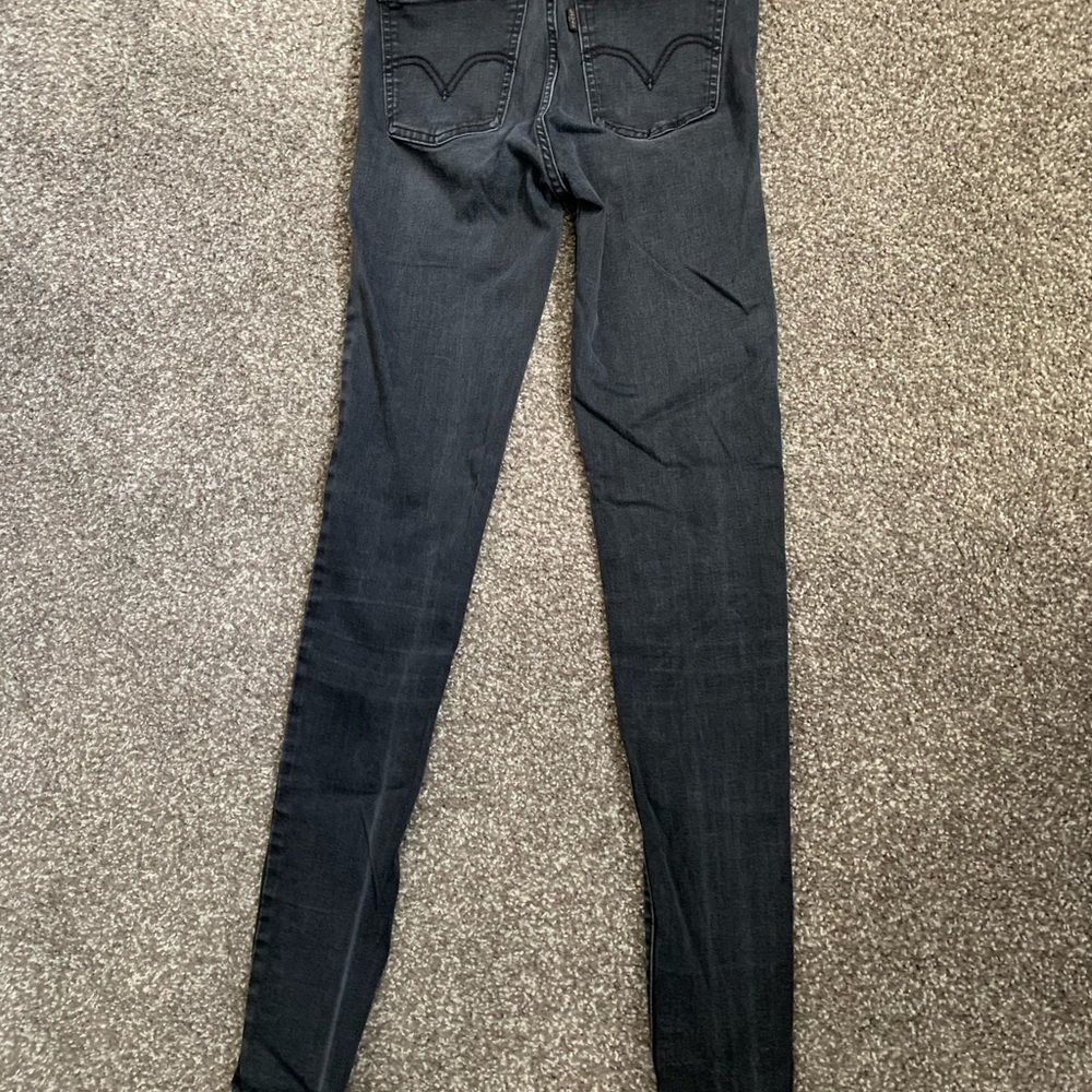 Levi’s - Picture 2 of 3